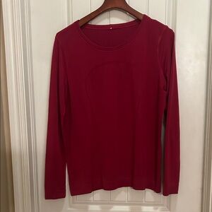 Lululemon 10/12 cherry Red Long Sleeve athletic shirt